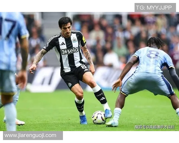 木鸡足球明星究竟是谁他在球场上的表现如何引发热议